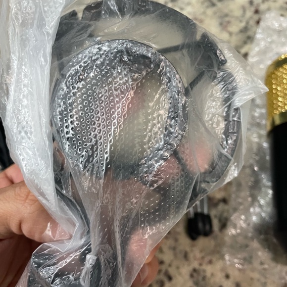 Microphone Studio Kit New 
N1 studio condenser microphone - Picture 4 of 10